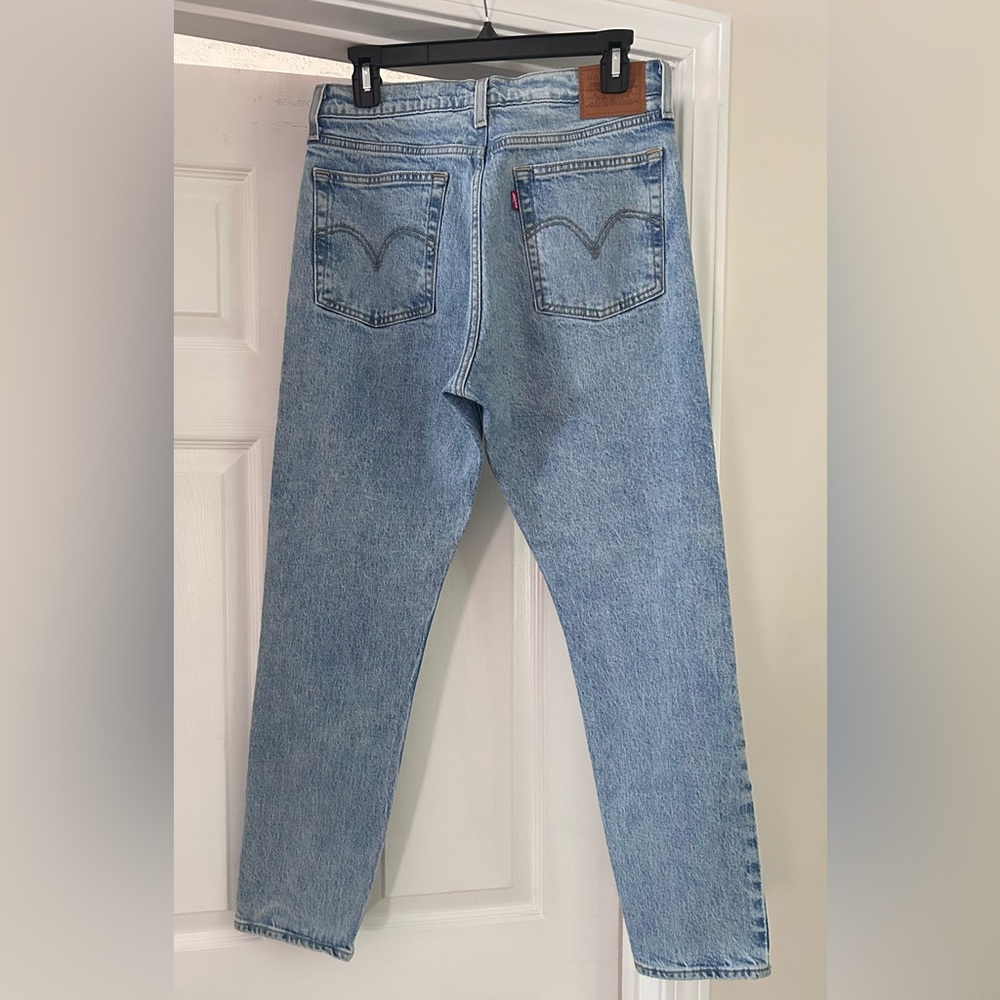 NWOT- Levi’s Wedgie Jean Size 29- never worn